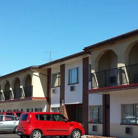 Americas Best Inn & Suites Urbana Εξωτερικό φωτογραφία