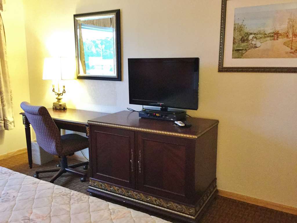 Americas Best Inn & Suites Urbana Δωμάτιο φωτογραφία