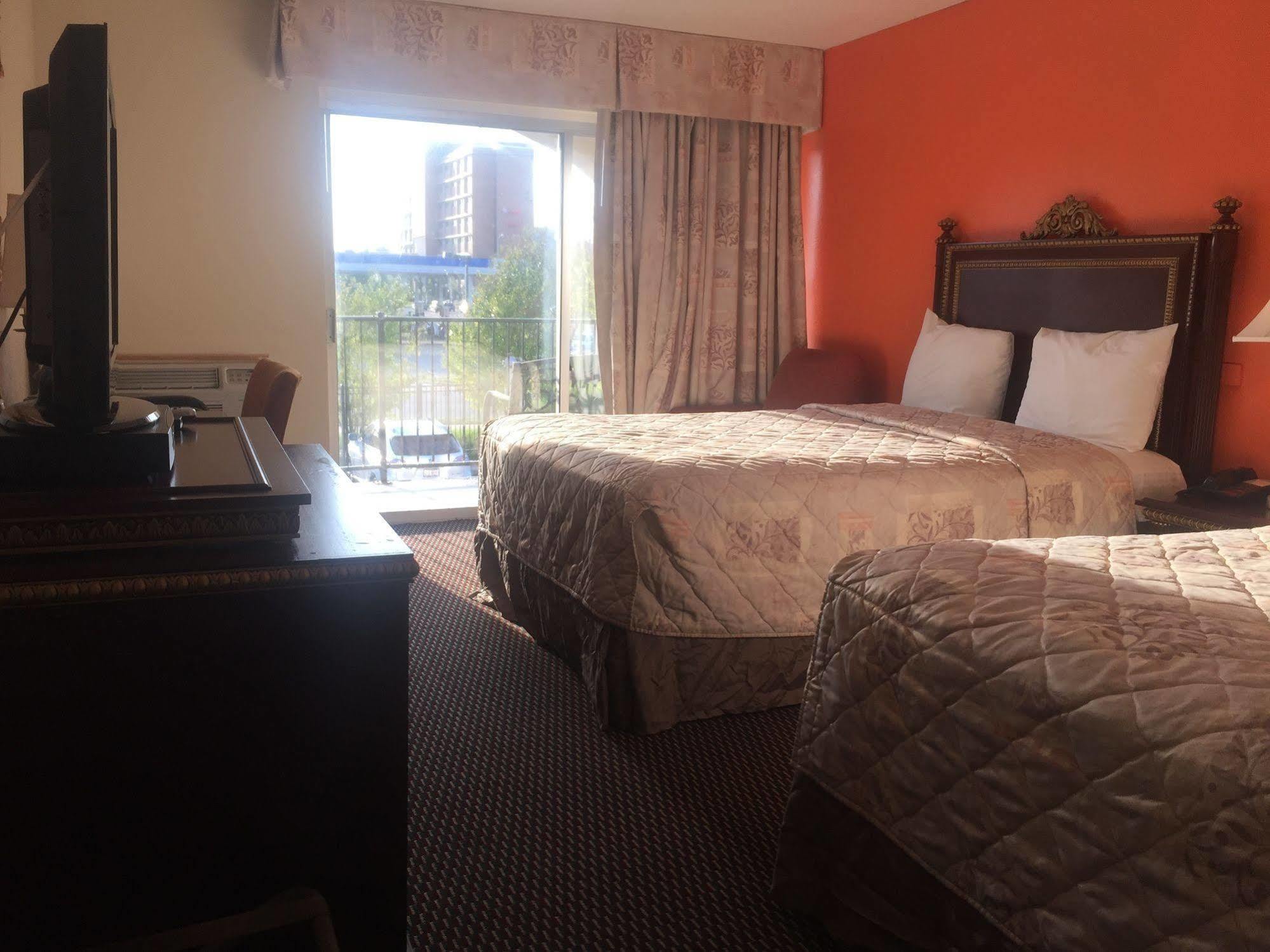 Americas Best Inn & Suites Urbana Εξωτερικό φωτογραφία
