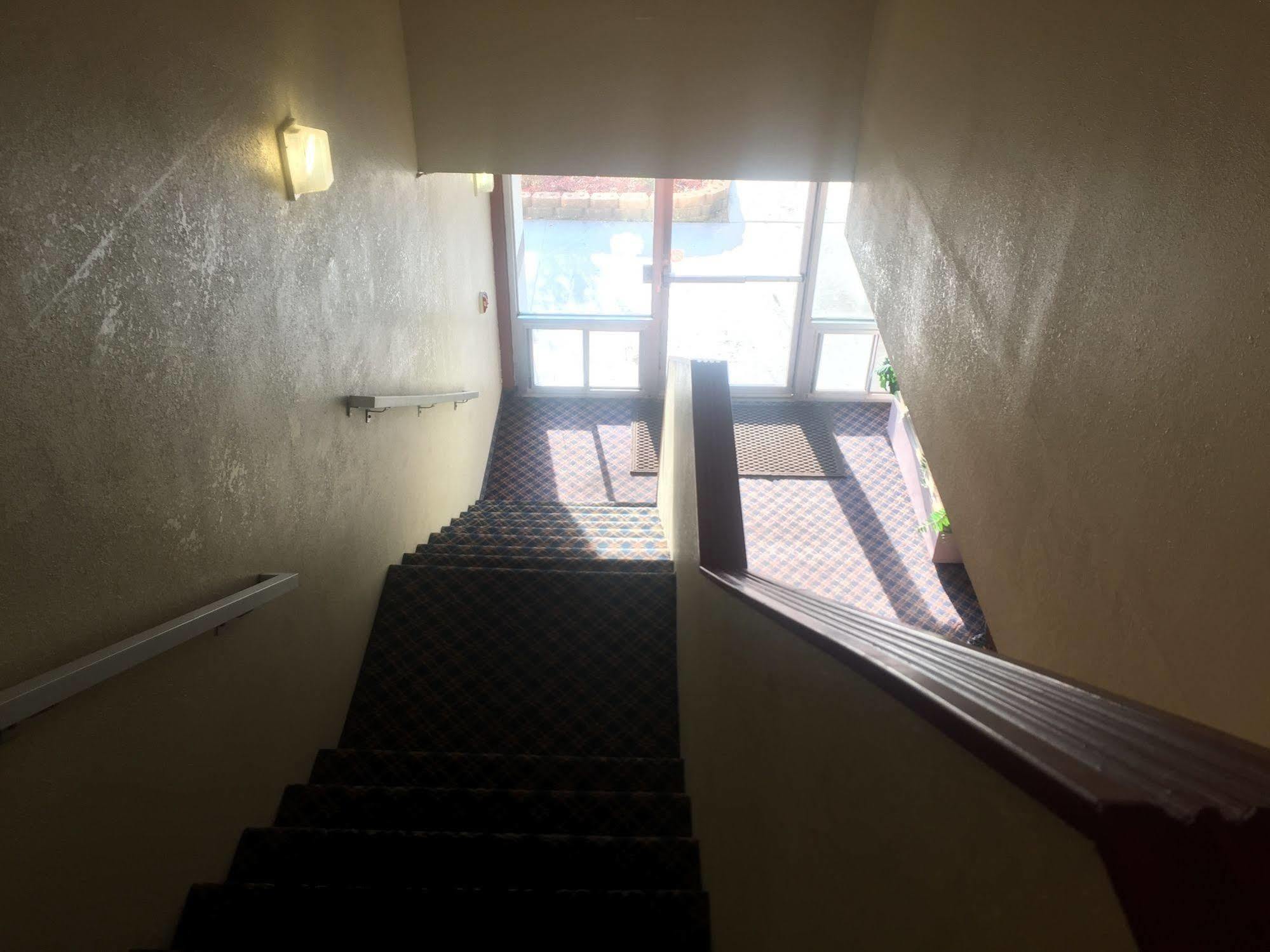 Americas Best Inn & Suites Urbana Εξωτερικό φωτογραφία